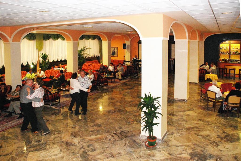 Hotel Columbia Terme Abano Terme Exterior photo